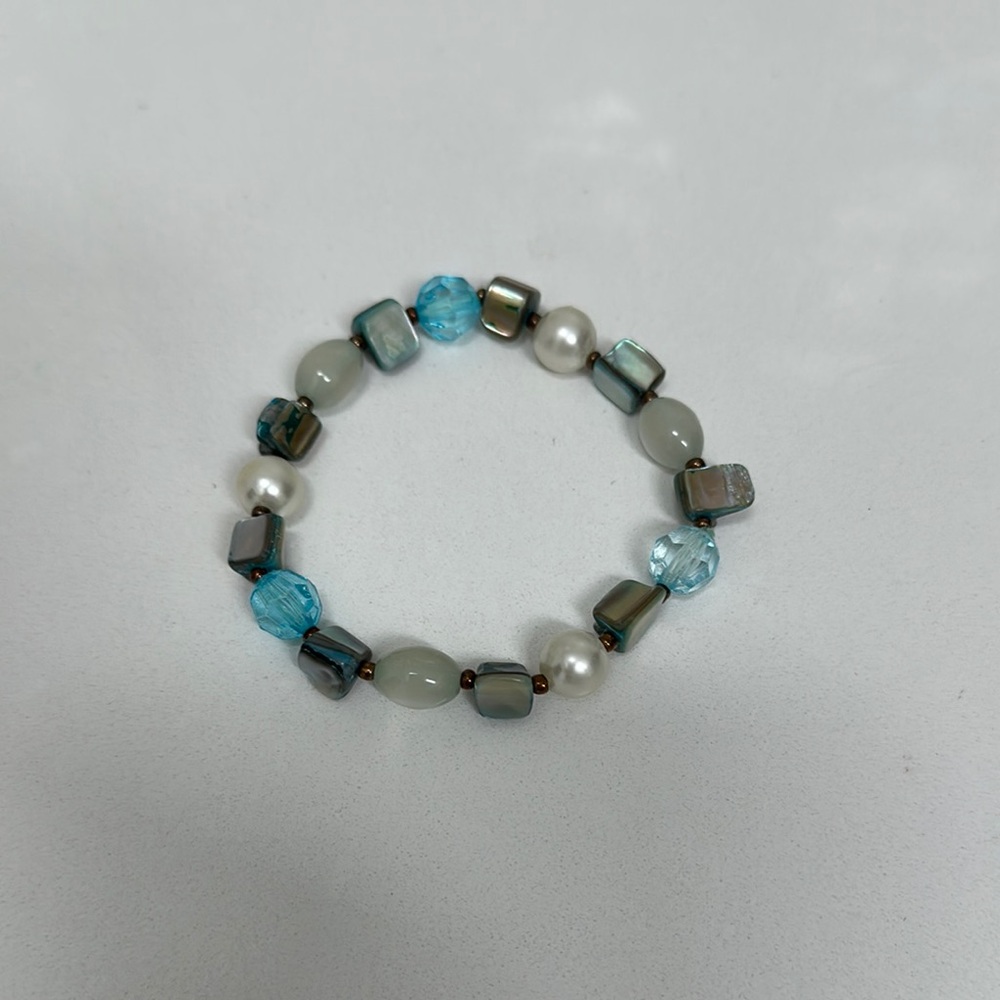 Elegant Blue and Silver Beaded Bracelet
